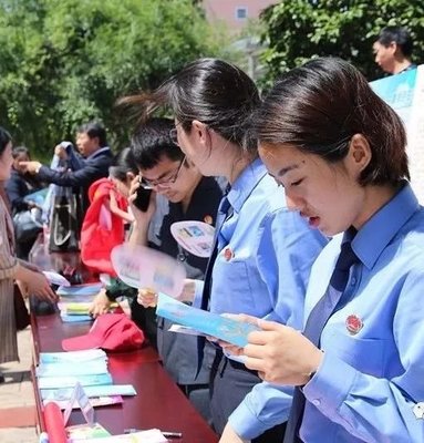 盱眙開展法治宣傳月 百場法治文藝進(jìn)社區(qū)，環(huán)保咨詢服務(wù)暖人心